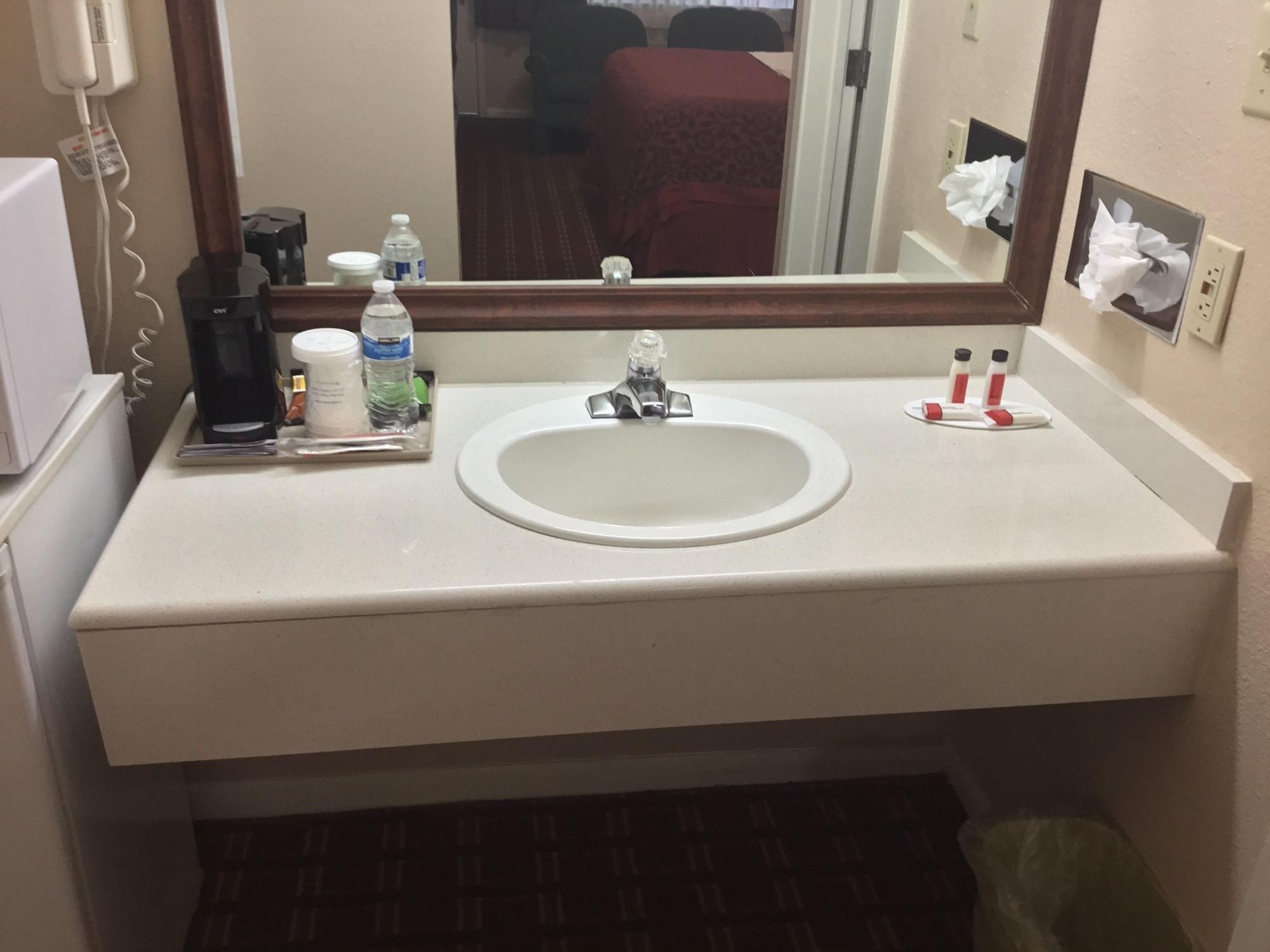 Days Inn By Wyndham College Station University Drive Ngoại thất bức ảnh