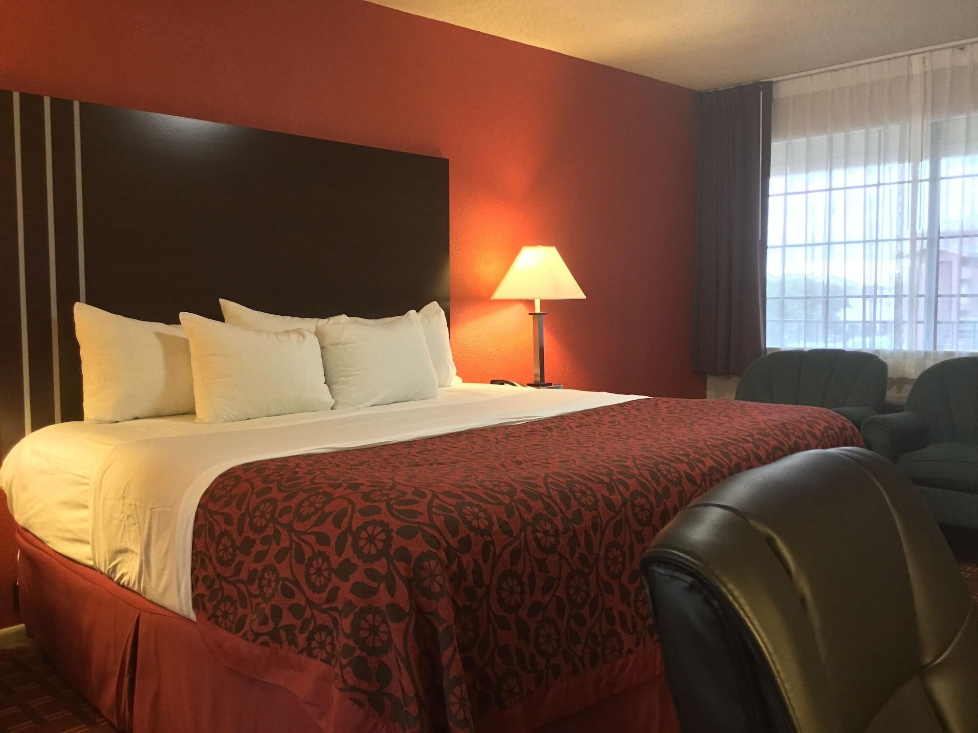 Days Inn By Wyndham College Station University Drive Ngoại thất bức ảnh