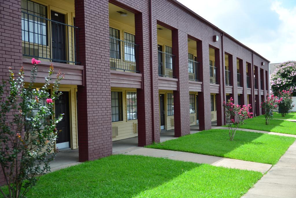 Days Inn By Wyndham College Station University Drive Ngoại thất bức ảnh