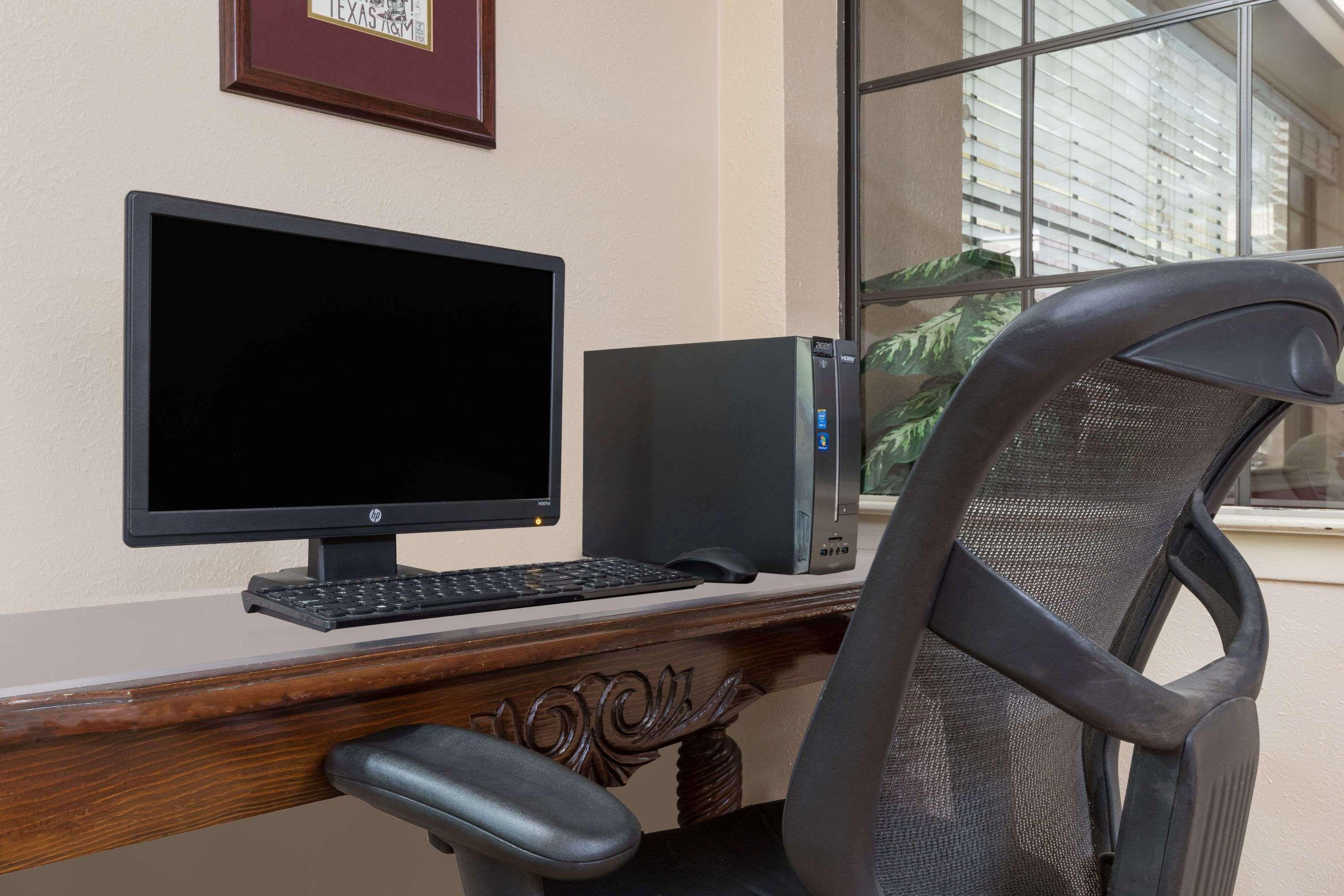 Days Inn By Wyndham College Station University Drive Ngoại thất bức ảnh