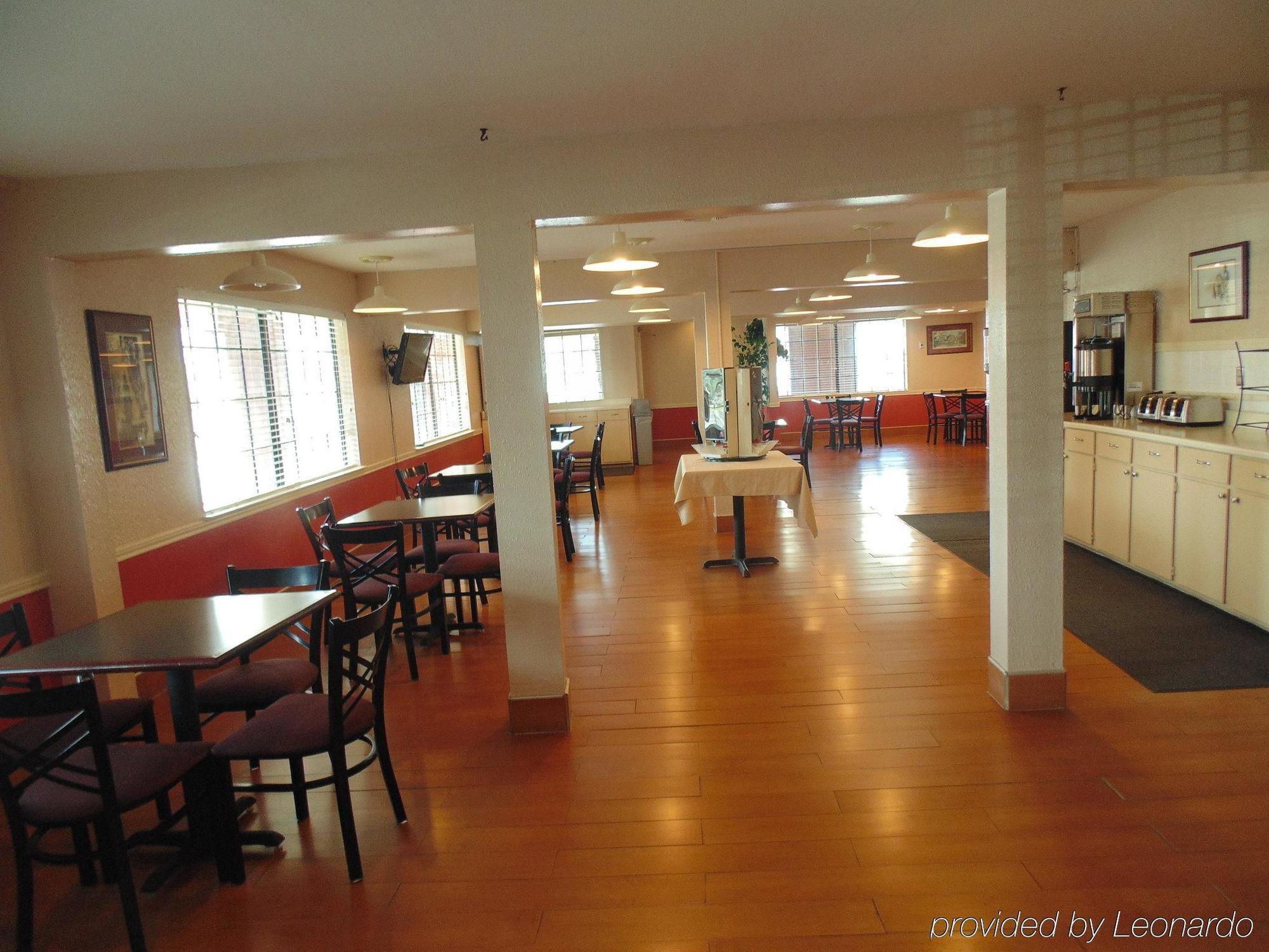 Days Inn By Wyndham College Station University Drive Ngoại thất bức ảnh