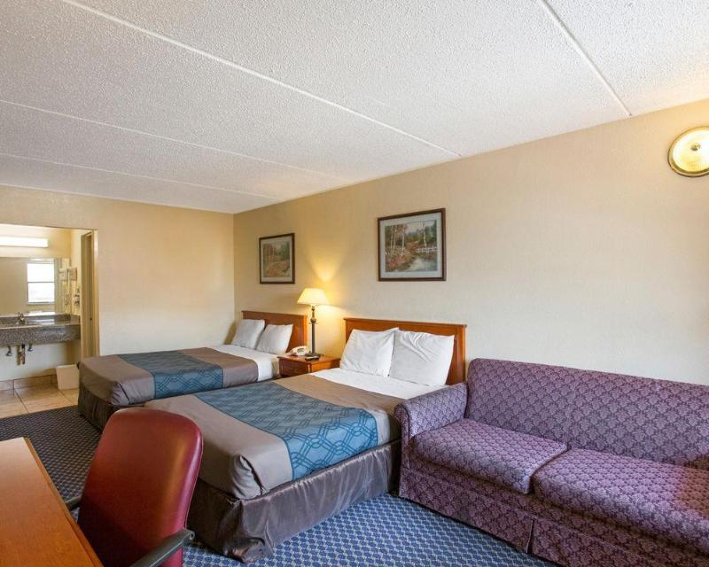 Days Inn By Wyndham College Station University Drive Ngoại thất bức ảnh